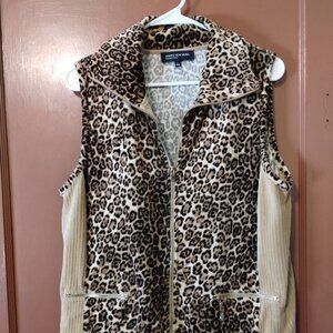 LARGE JONES NEW YORK ANIMAL PRINT VEST/TOP-HAS SPOT-PREOWNED